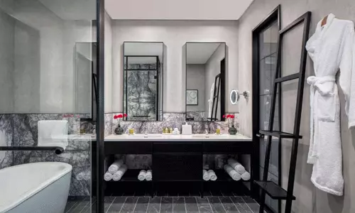 هتل دابل تری بای هیلتون ام اسکوئر اند رزیندس دبی